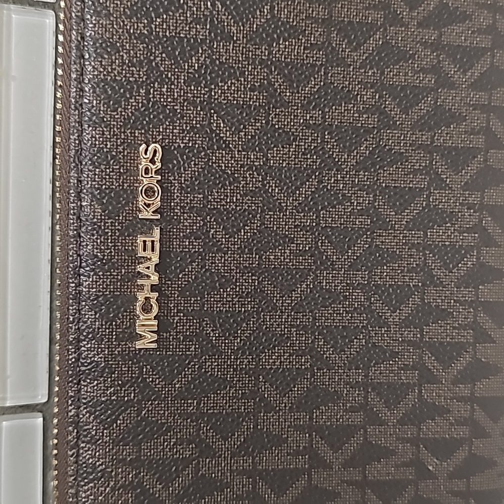Michael Kors long wallet - Picture 3 of 6